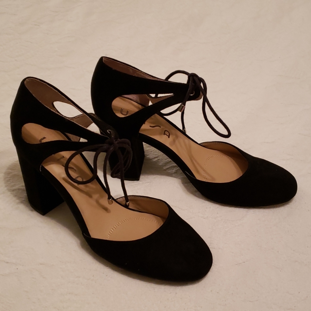 UNISA BLOCK HEELS! Size 9M